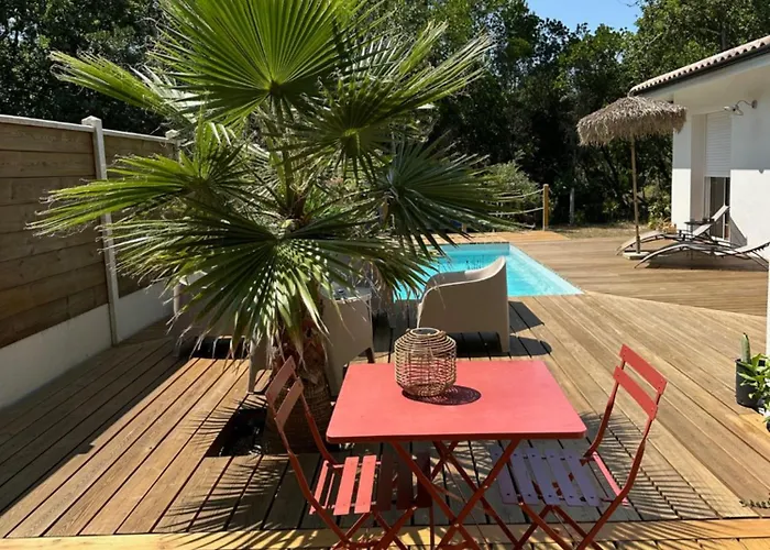 Chez Karine & Eric Bed & Breakfast